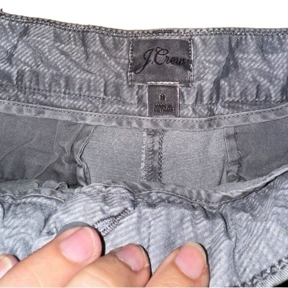 J. Crew Women's Grey Chino Cotton Shorts - Size 8 - Picture 4 of 7